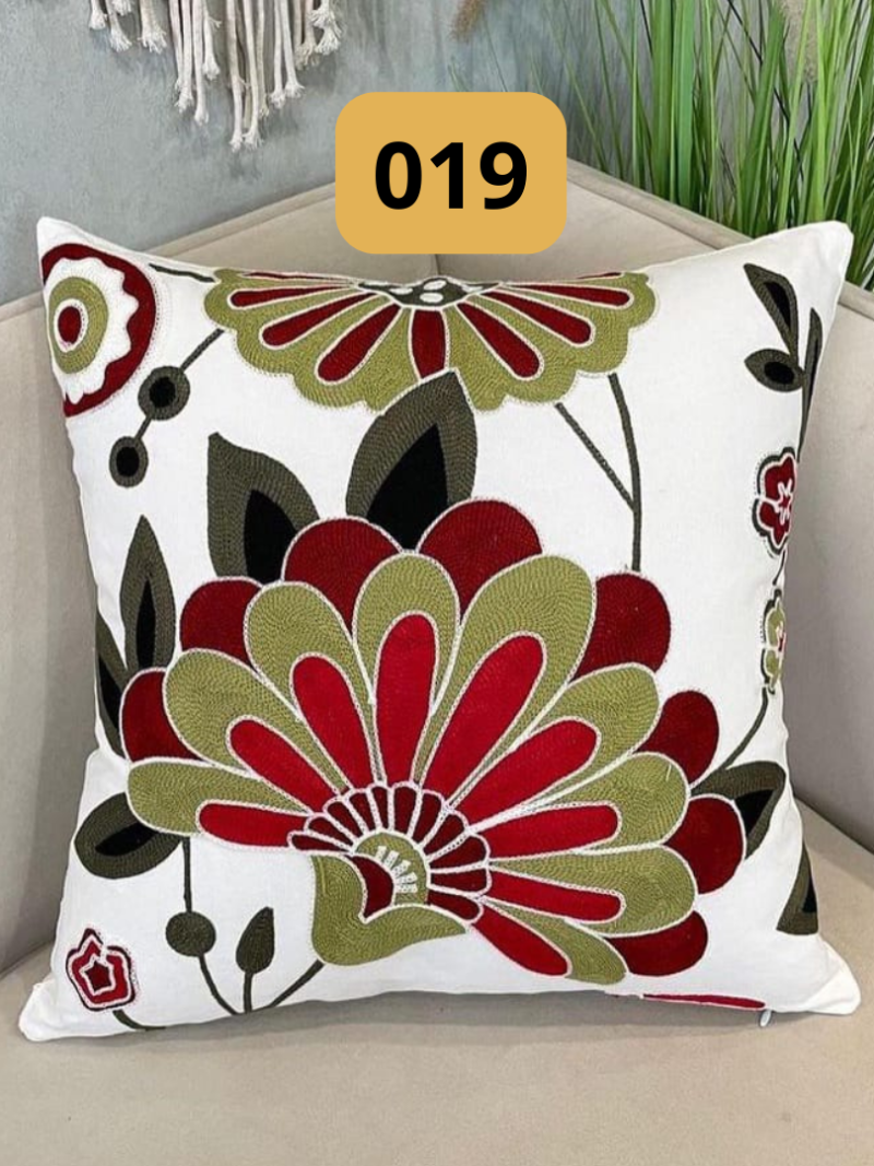 01-57.png Funda de cojines bordados Florencia