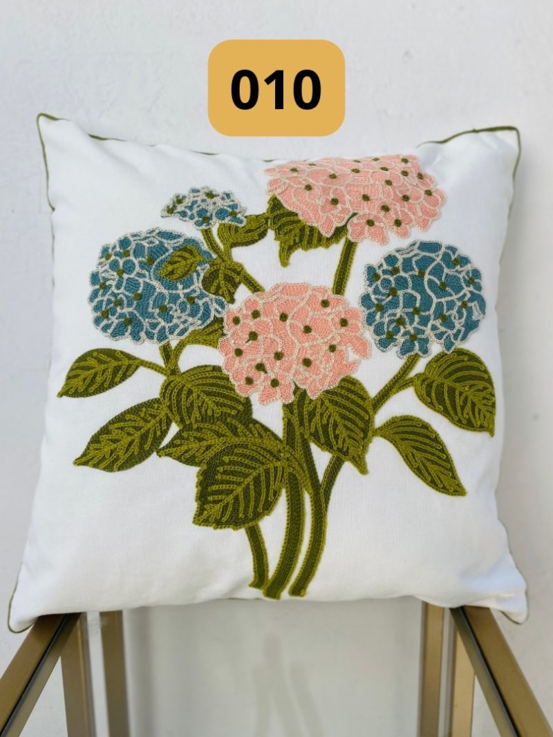 22405F47-18AB-44F3-9A38-FF49A105D49A.jpg Funda de cojines bordados Simona