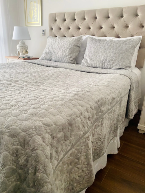 Cubrecama de microplush reversible