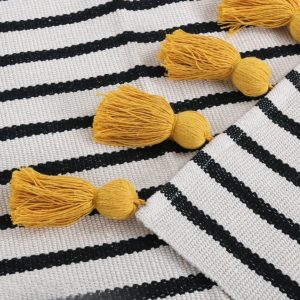 Piecera con flecos Renata