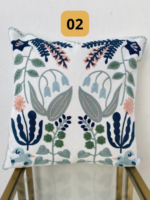 400AE8D1-21EC-43C0-A946-21FF146E17D2.jpg Funda de cojines bordados Simona