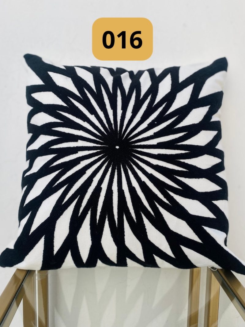 73D3E7DD-9B6F-44E9-B33D-E8BE637DA8A5.jpg Funda de cojines bordados abstractos