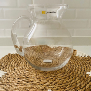 A3CC5FB4-4C04-4880-A6D9-2CC91FCF9E25.png Jarra de vidrio