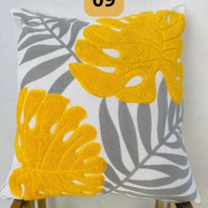 EA06BD7F-E816-4C0A-AC10-9A1C29474815.jpg Funda de cojines bordados Simona