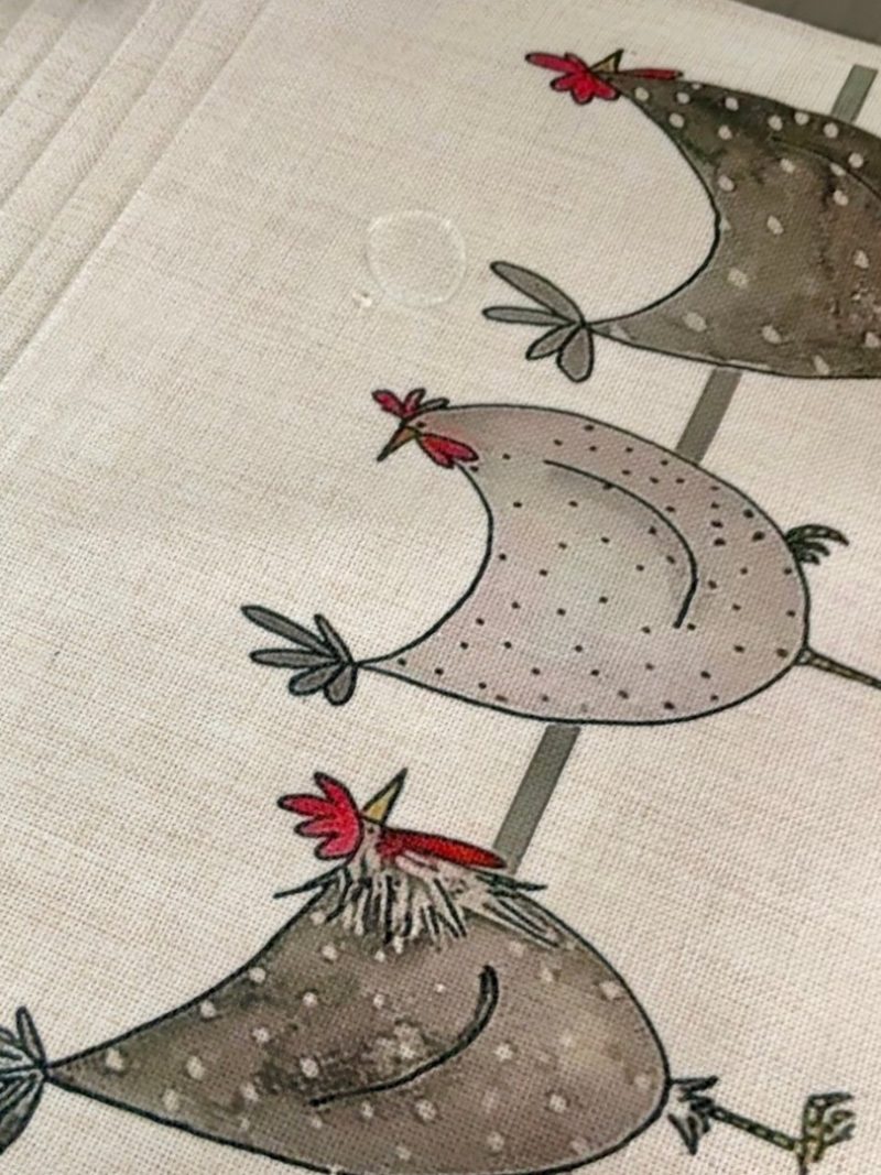 Sin-titulo-810-x-1080-px-4-1.jpeg Set 6 individuales Trío de Gallinas