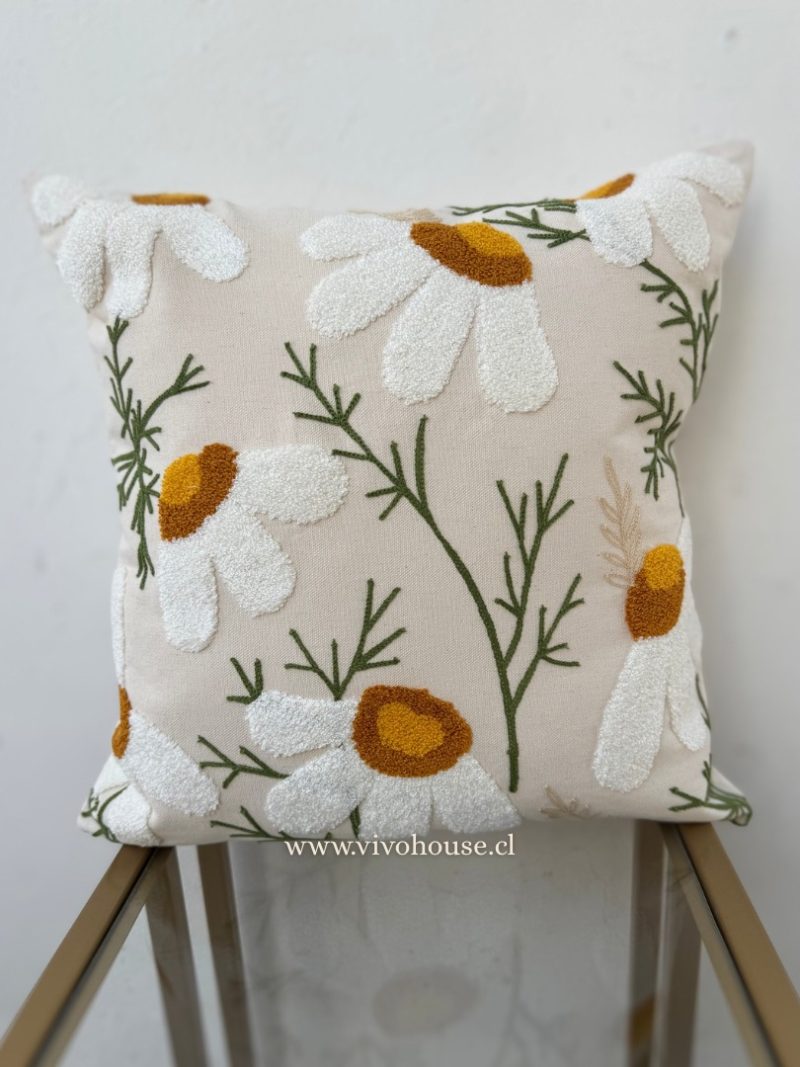 Sin-titulo-810-x-1080-px-7-1.jpg Funda bordada Pétalos