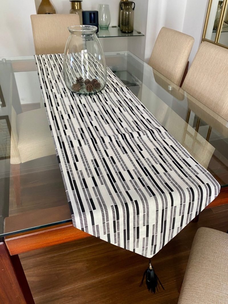 Caminos de mesa diseños abstractos