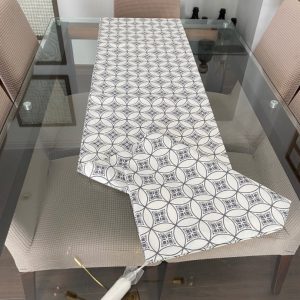 Caminos de mesa diseños abstractos